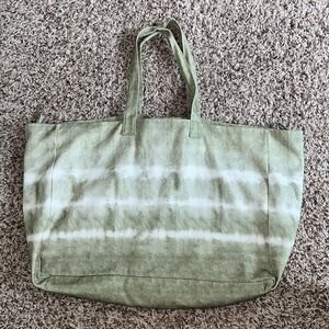 NWOT Zara extra Large Green Tie-Dye Tote Bag